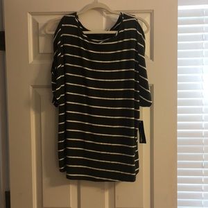 Cold shoulder knit top